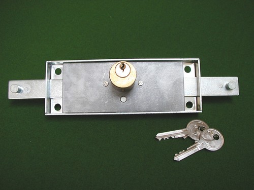 Serrure meuble complète de - de,